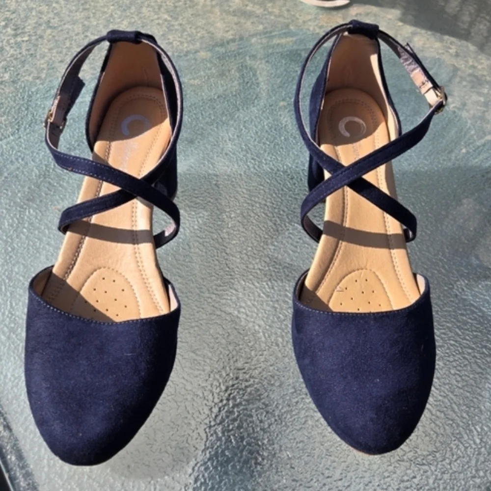 Circus Chic Sz 8.5 Navy Faux Suede Crisscross StrapWomen's Flats